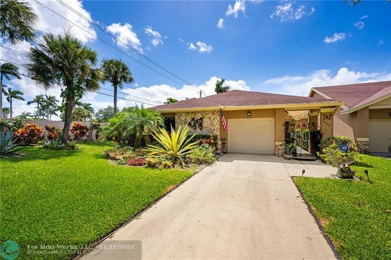 Property Photo:  2405 Fiddleleaf Ave  FL 33063 