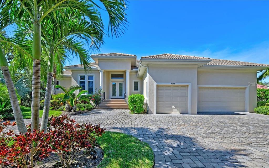 Property Photo: 3315 Sabal Cove Drive FL 34228