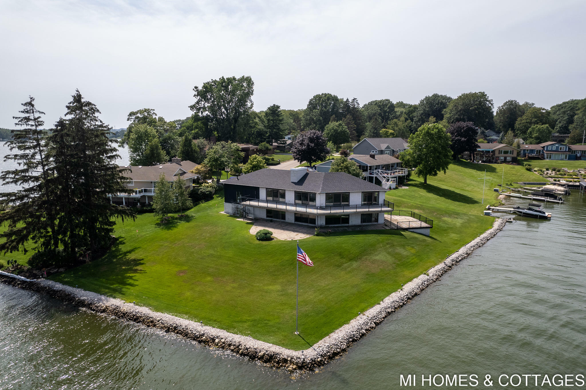 Property Photo:  16073 Lake Point Drive  MI 49456 