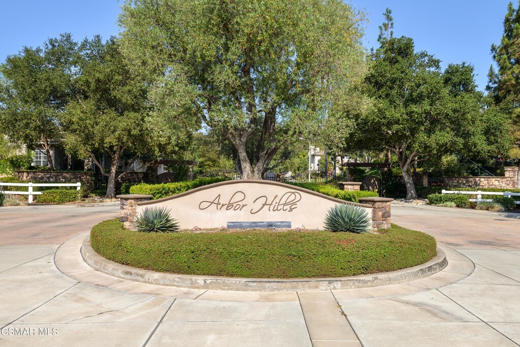 Property Photo:  3897 Briar Ridge Court  CA 91320 