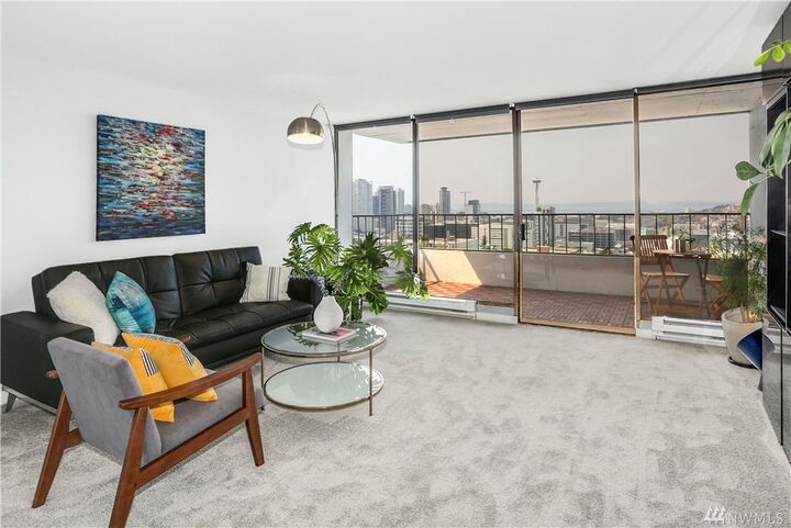 Property Photo:  601 Belmont Ave E A-7  WA 98102 