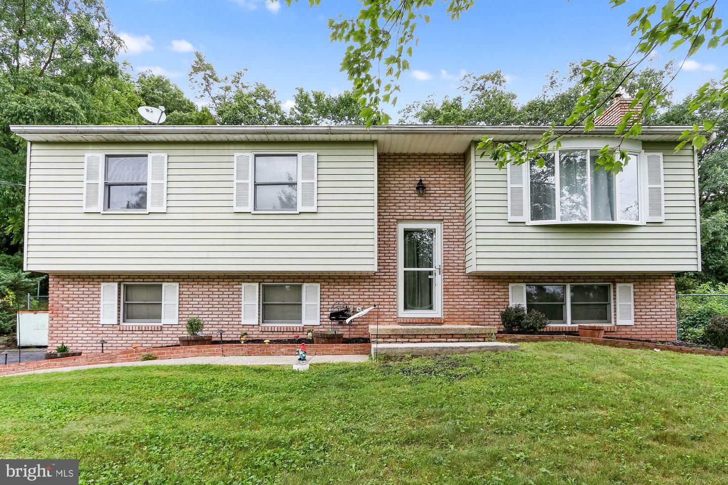 Property Photo: 15 Bellview Road PA 17053