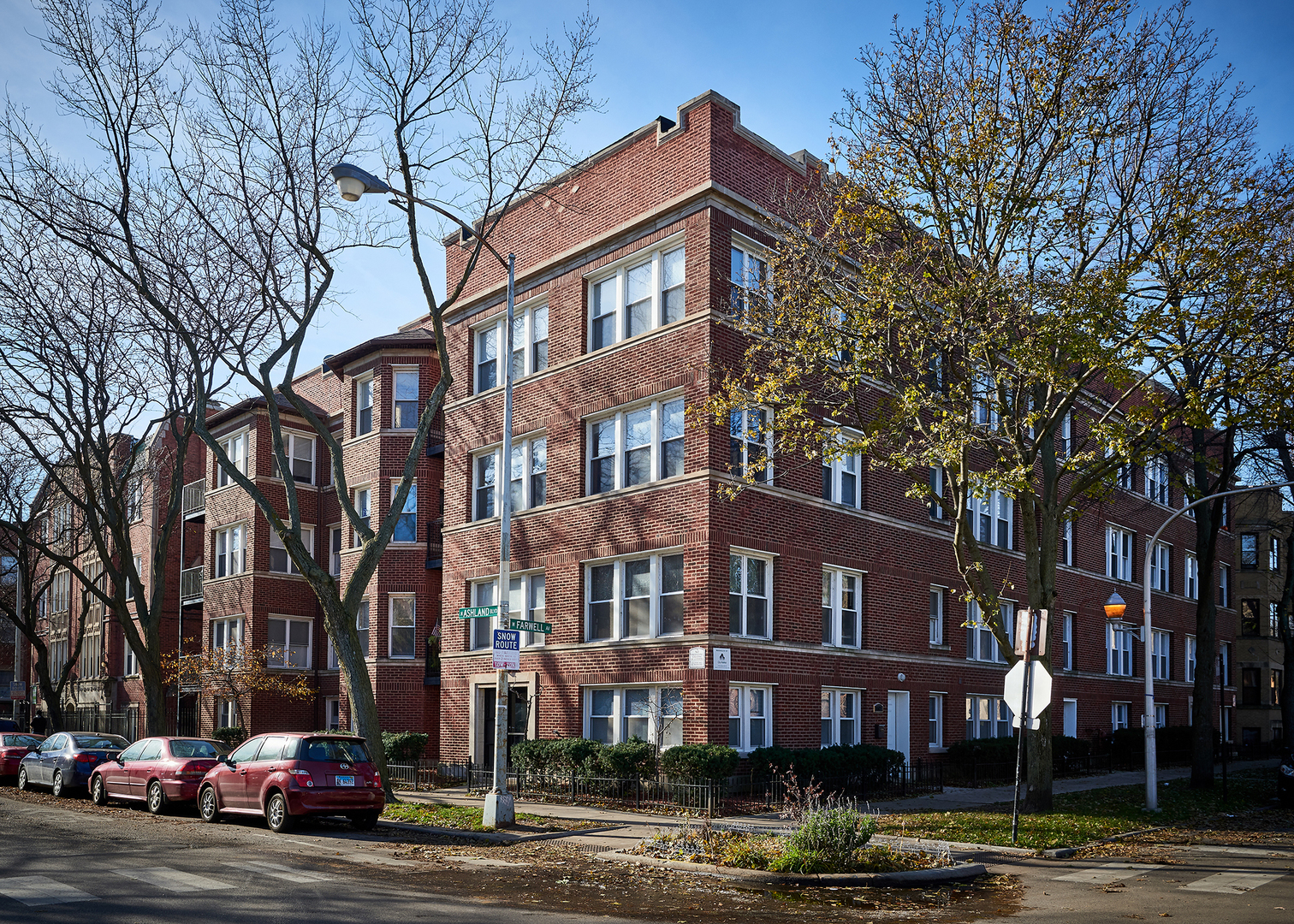 Property Photo: 6830 N Ashland Boulevard G IL 60626