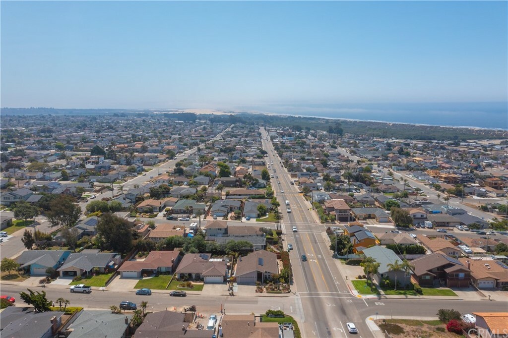 Property Photo:  402 Ocean View Avenue  CA 93433 