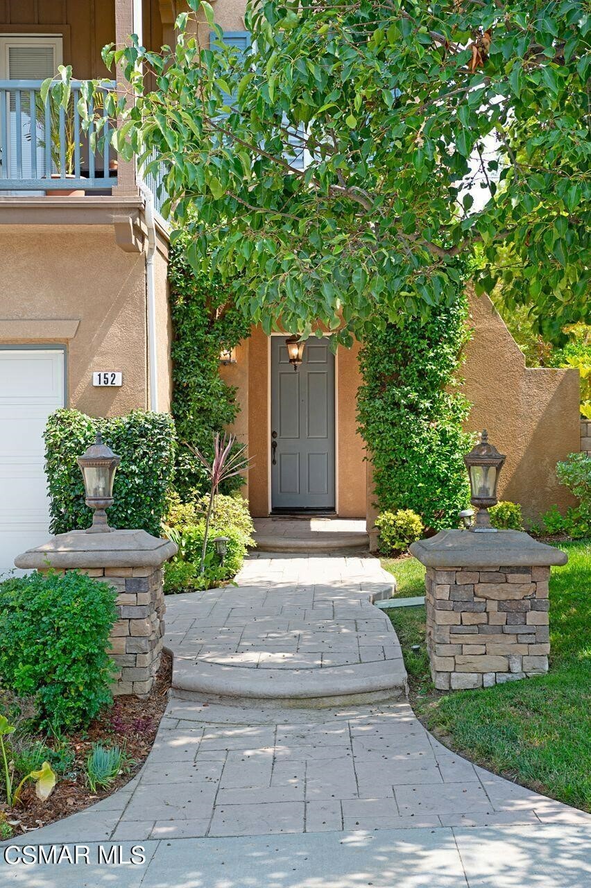 Property Photo:  152 Park Hill Road  CA 93065 