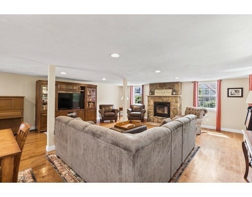 Property Photo: 113 King St MA 02339
