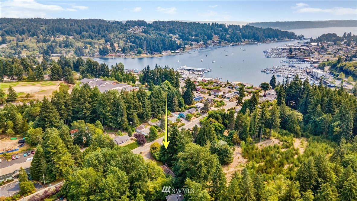 Property Photo:  4212 Burnham Drive  WA 98332 