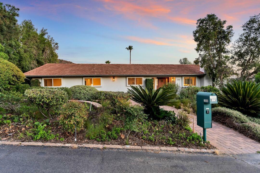 Property Photo: 3556 Via Loma Vista CA 92029