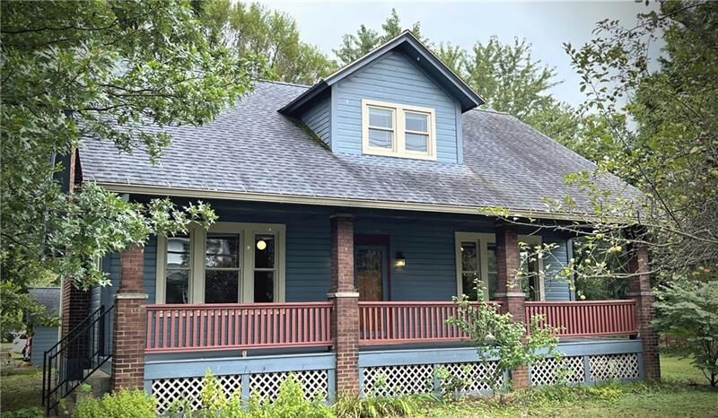 Property Photo:  904 Mission Rd  PA 15650 