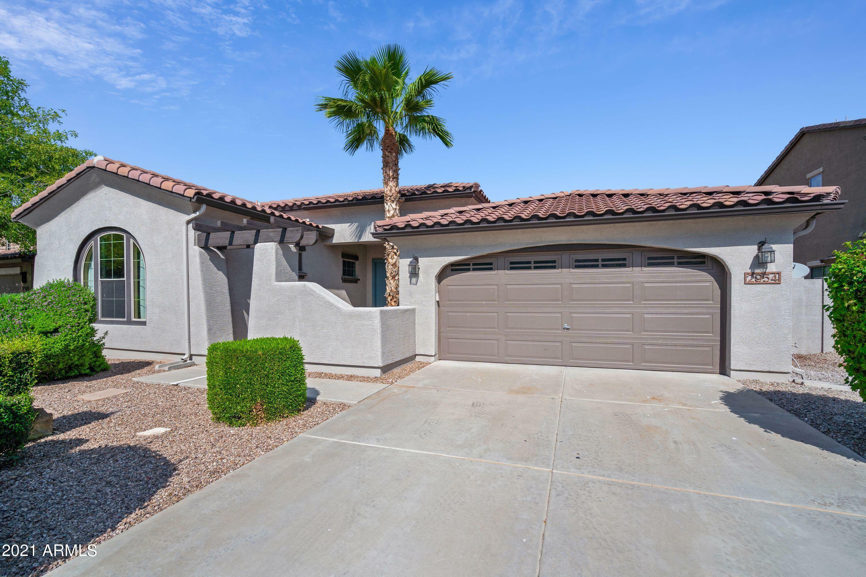 Property Photo:  2954 S Colonial Street  AZ 85295 