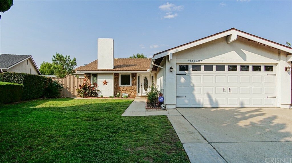 9440 Glade Avenue  Chatsworth CA 91311 photo