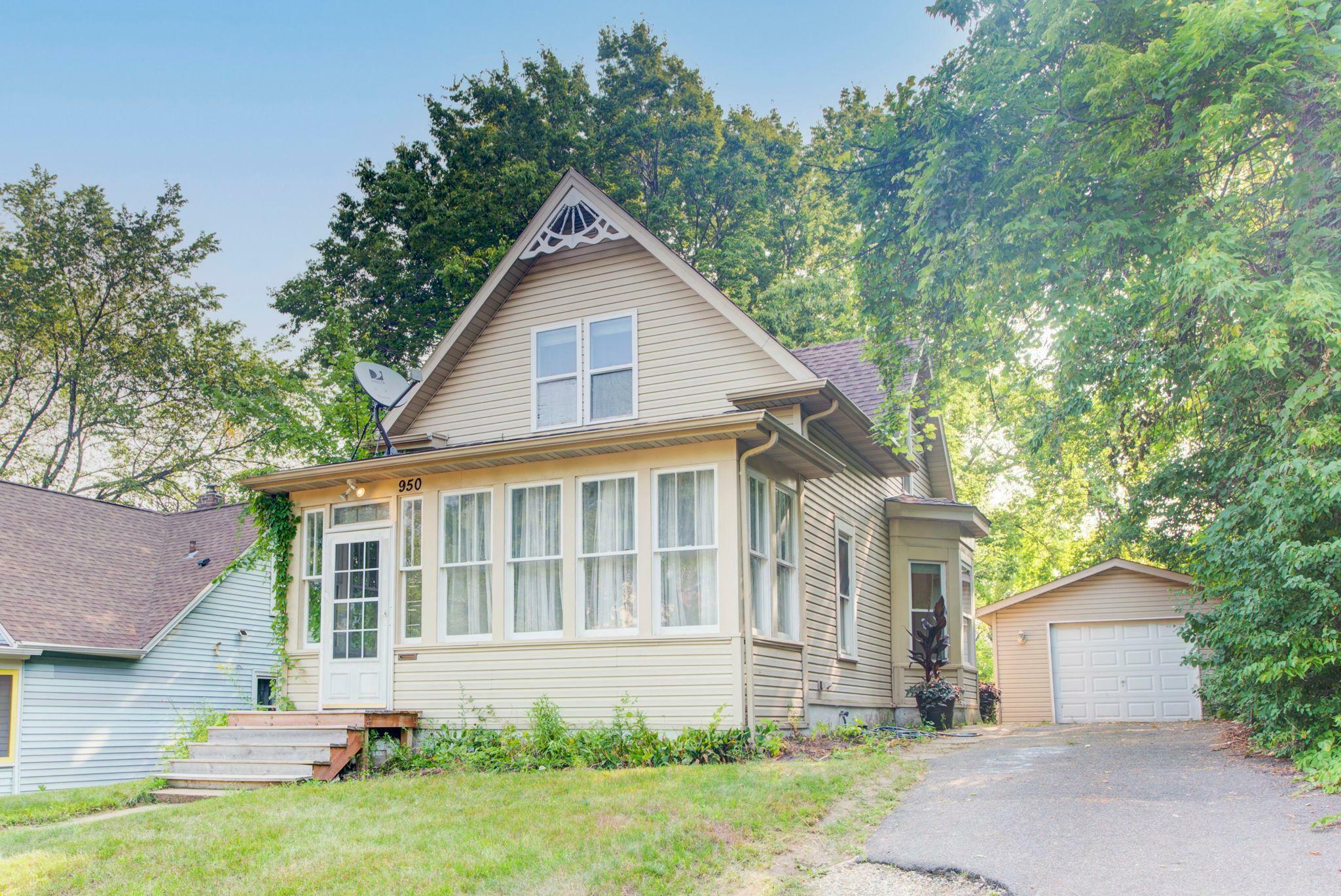 Property Photo:  950 Clark Street  MN 55130 