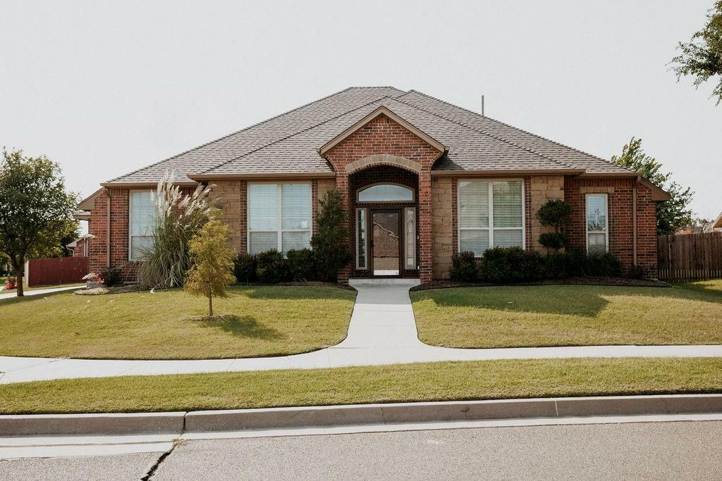 Property Photo: 3116 Troon Street OK 73072