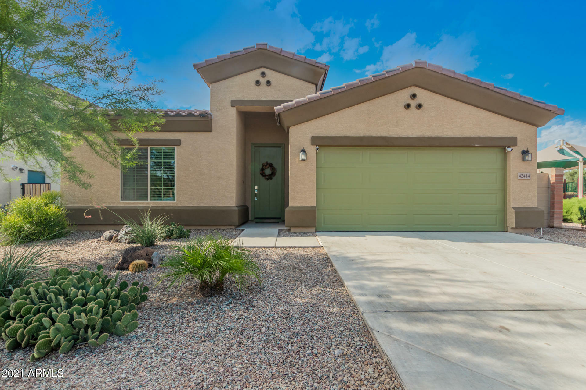 Property Photo:  42414 W Ramirez Drive  AZ 85138 