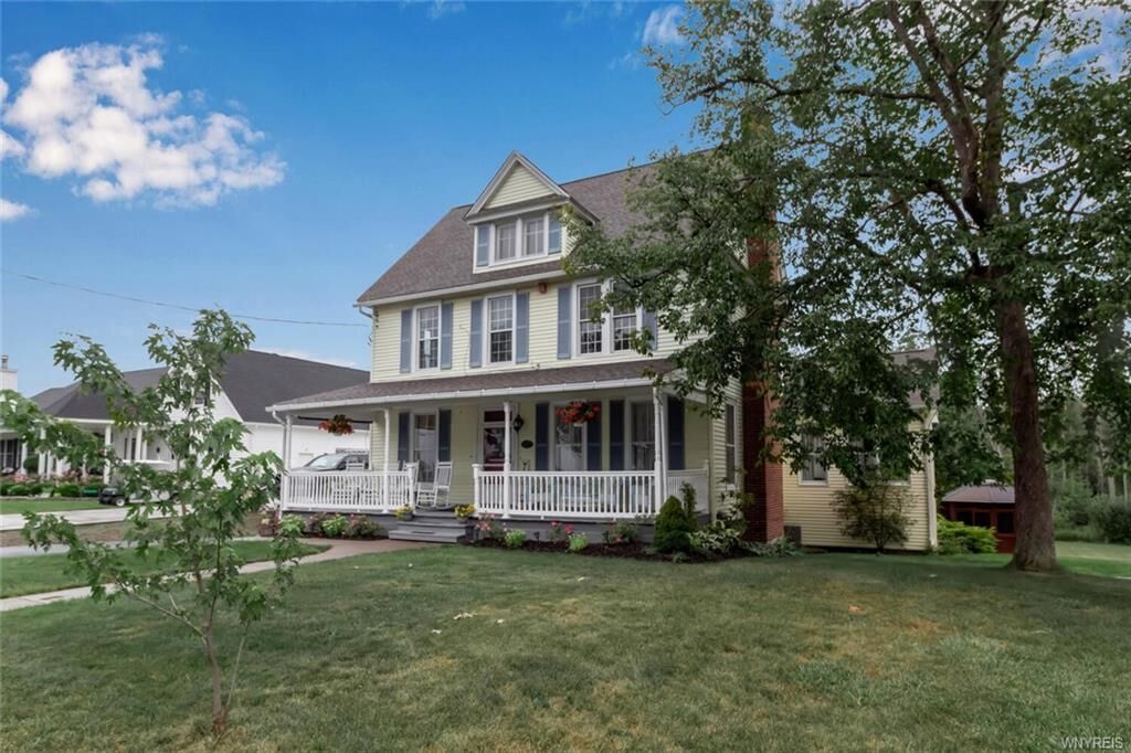Property Photo:  2012 E River Road  NY 14072 