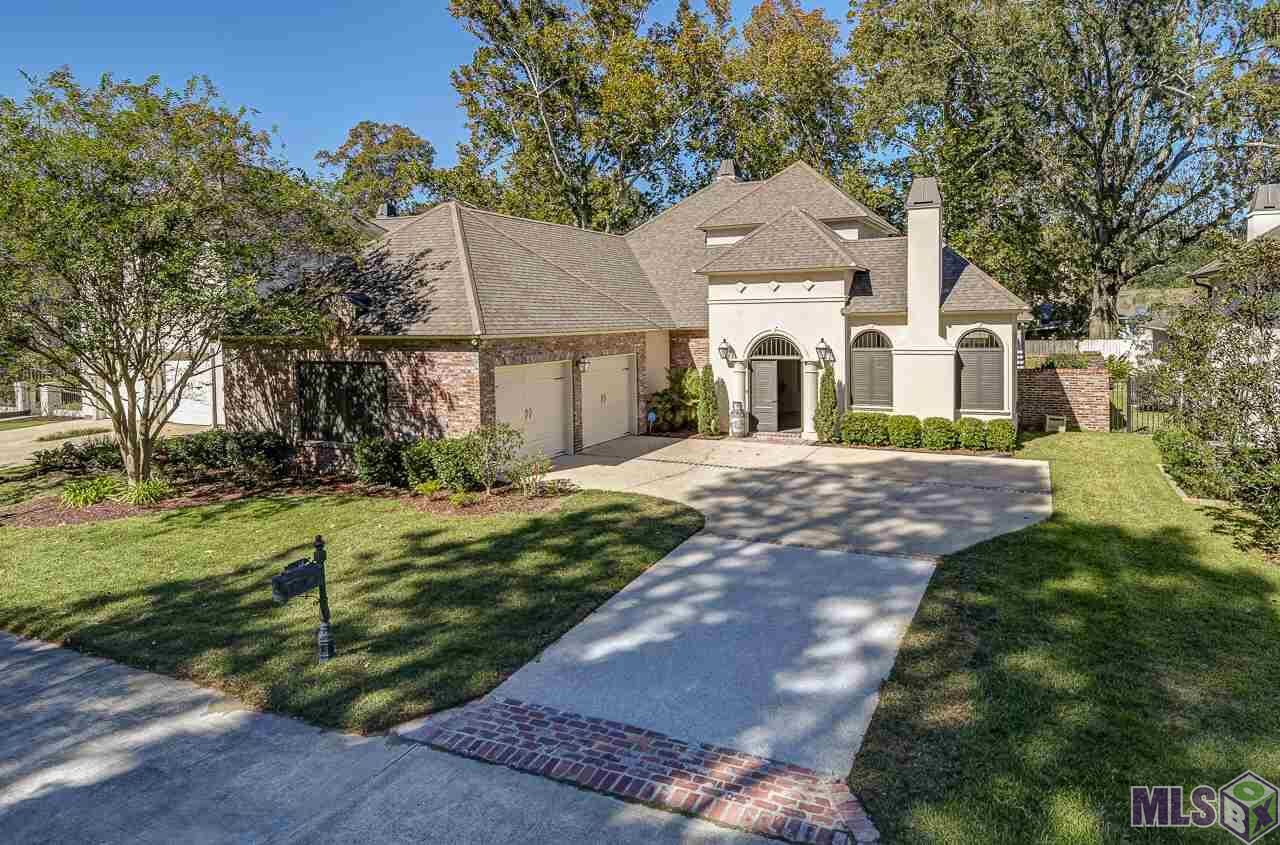 Property Photo:  8031 Old Normandie Ln  LA 70806 