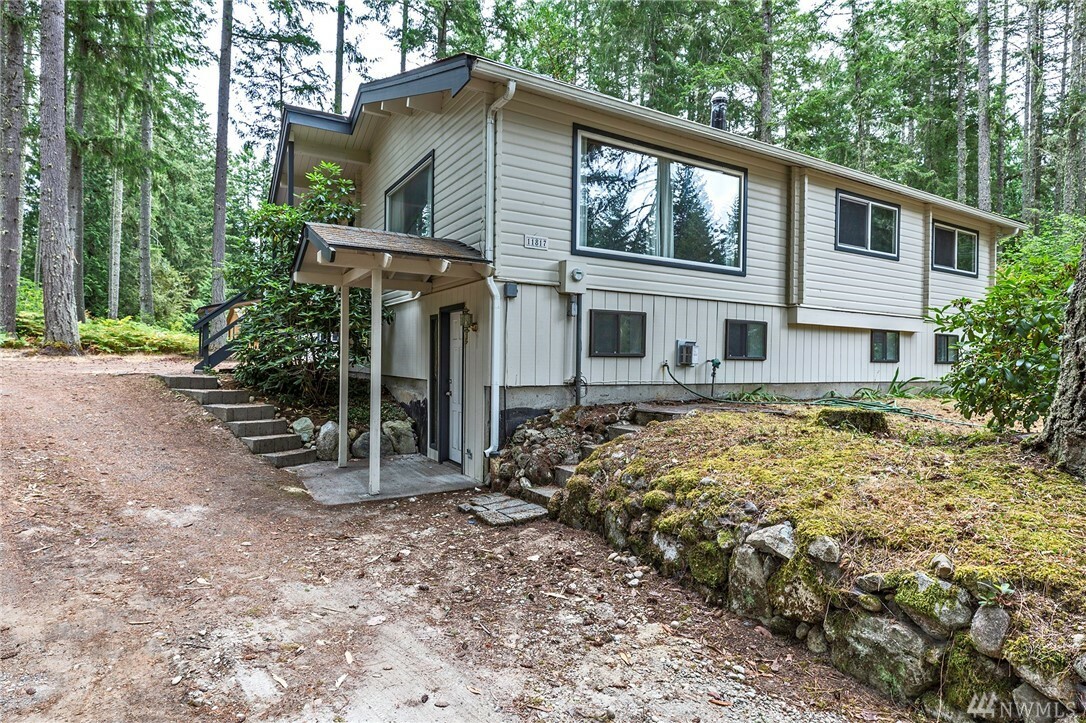 Property Photo:  11817 Country Club Dr  WA 98303 