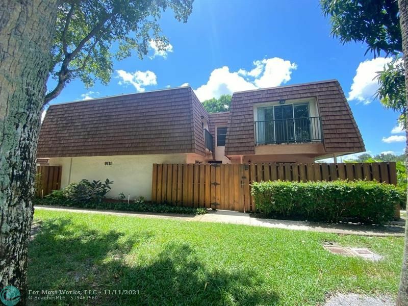 Property Photo:  9111 SW 22nd Ct B  FL 33324 