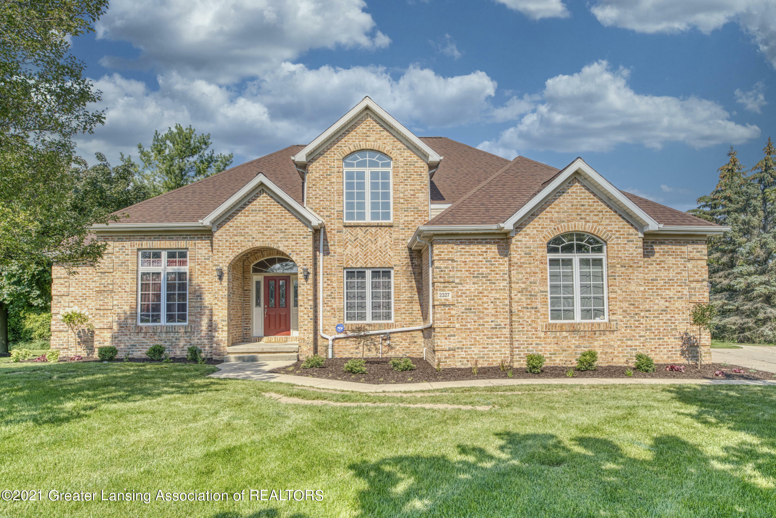 Property Photo: 2327 Cawdor Court MI 48917