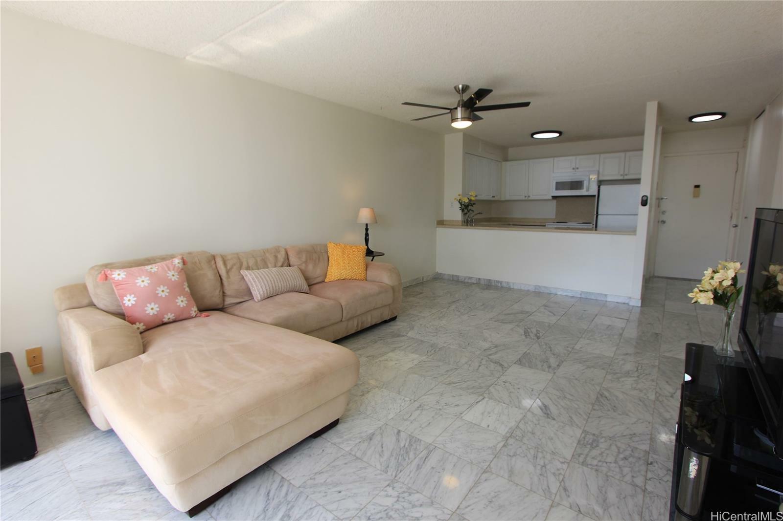 Property Photo:  400 Hobron Lane 2105  HI 96815 