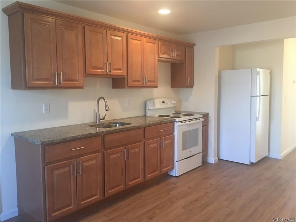 Property Photo:  15 N Liberty Drive 2  NY 10980 