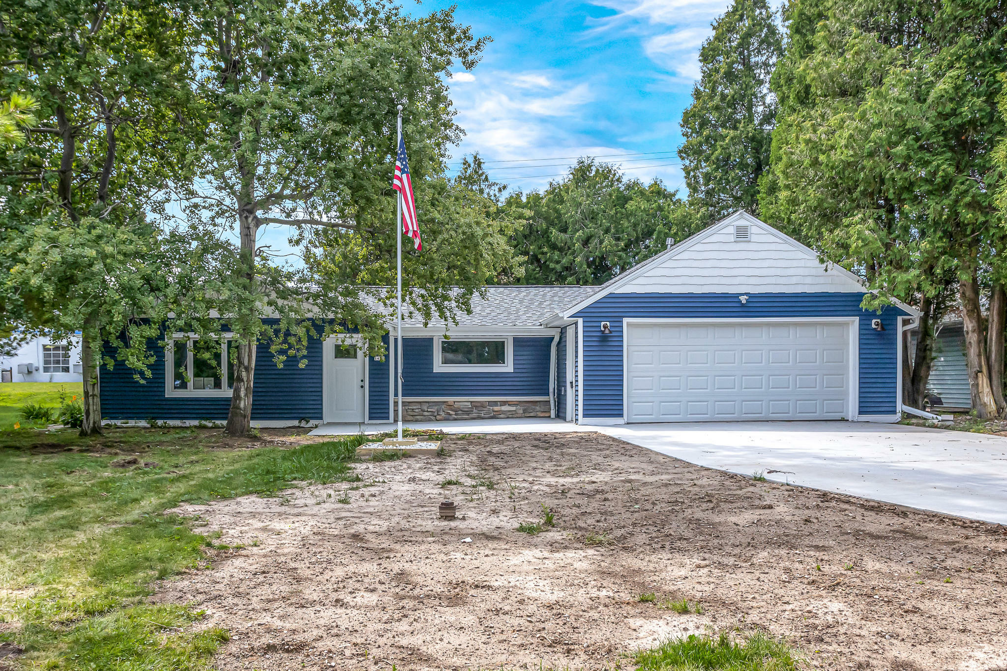 Property Photo: 1416 N 28th St WI 53081