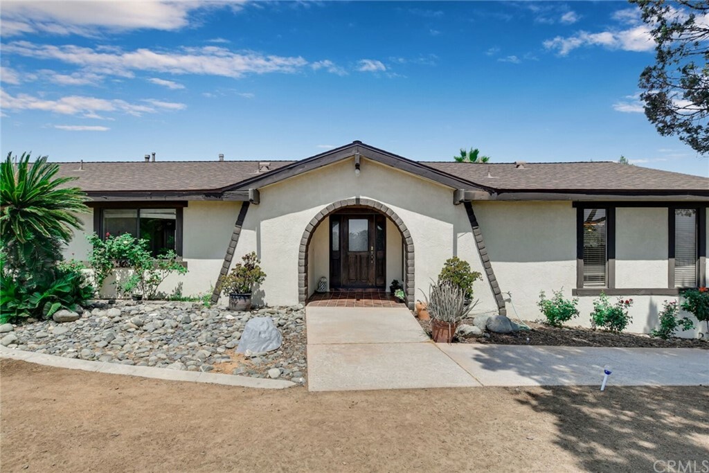 Property Photo:  31747 Highview Drive  CA 92373 