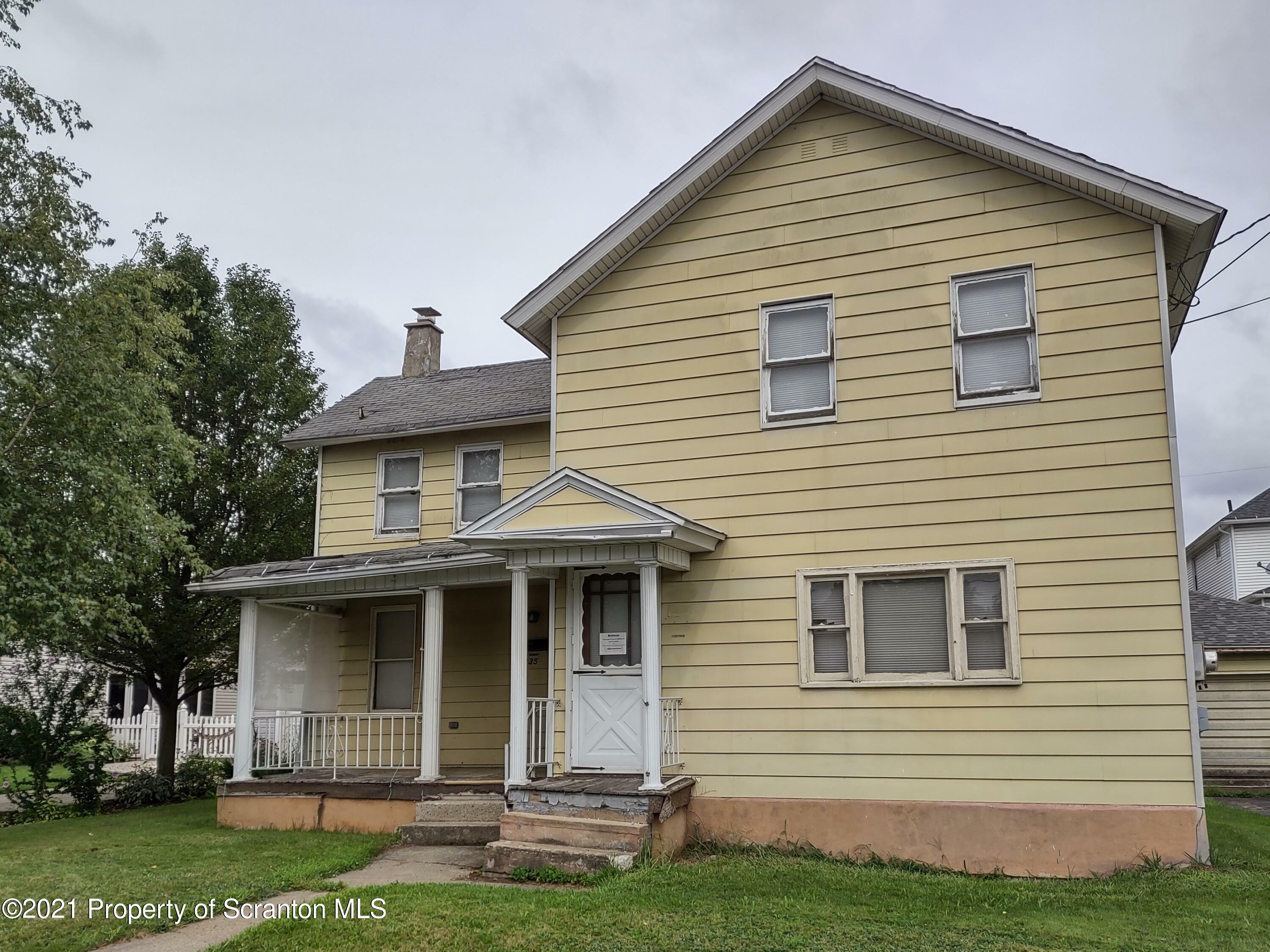 Property Photo:  835 Lincoln Street  PA 18519 