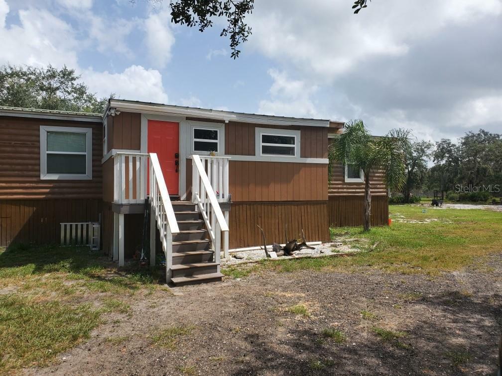 Property Photo:  4920 Allison Avenue  FL 33859 