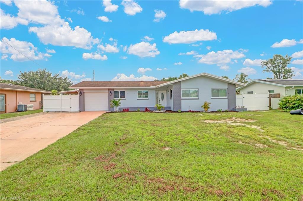 Property Photo:  2301 41st Ter SW  FL 34116 