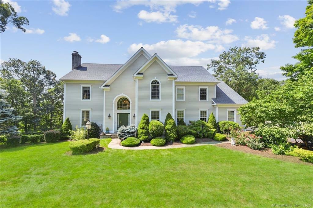 Property Photo: 10 Briarwood Lane CT 06470