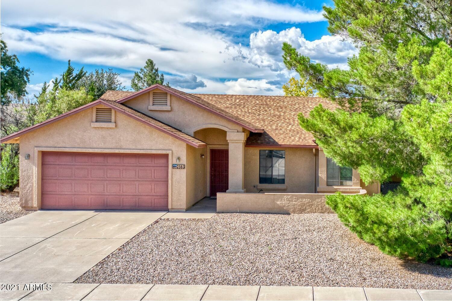 Property Photo:  2563 Mountain Ridge Drive  AZ 85650 