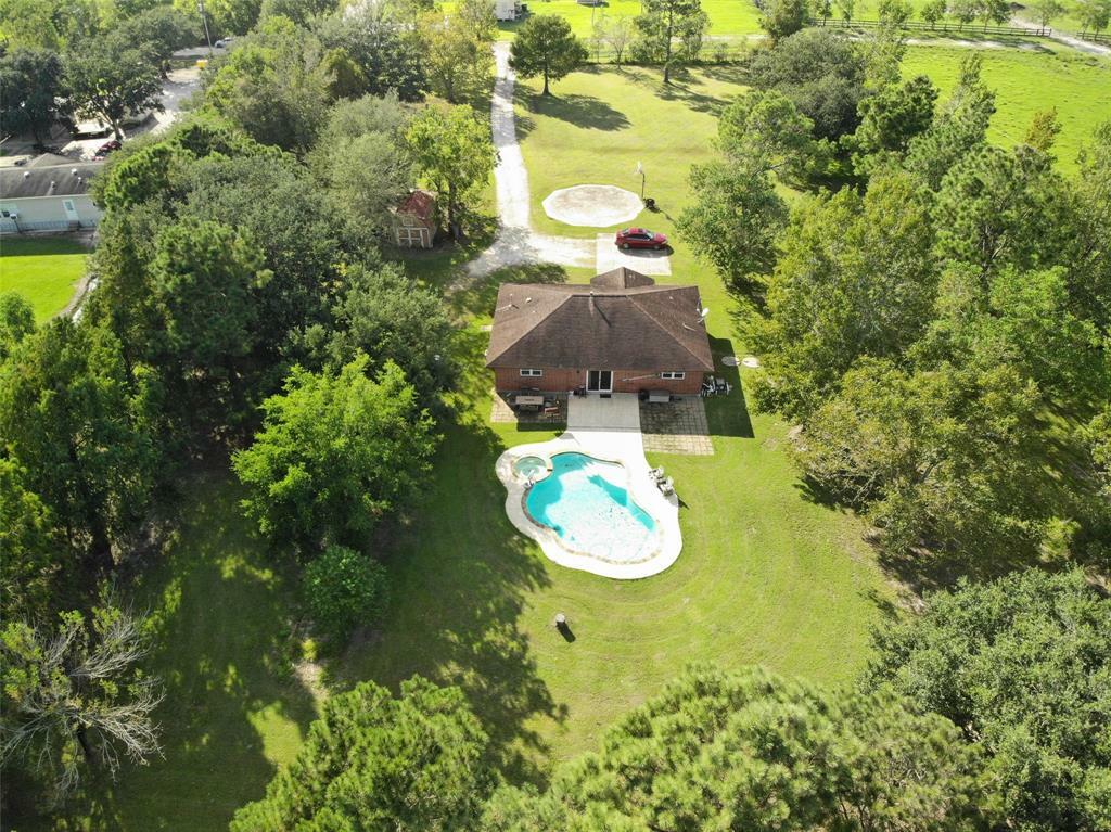 Property Photo: 100 Mockingbird Lane TX 77665