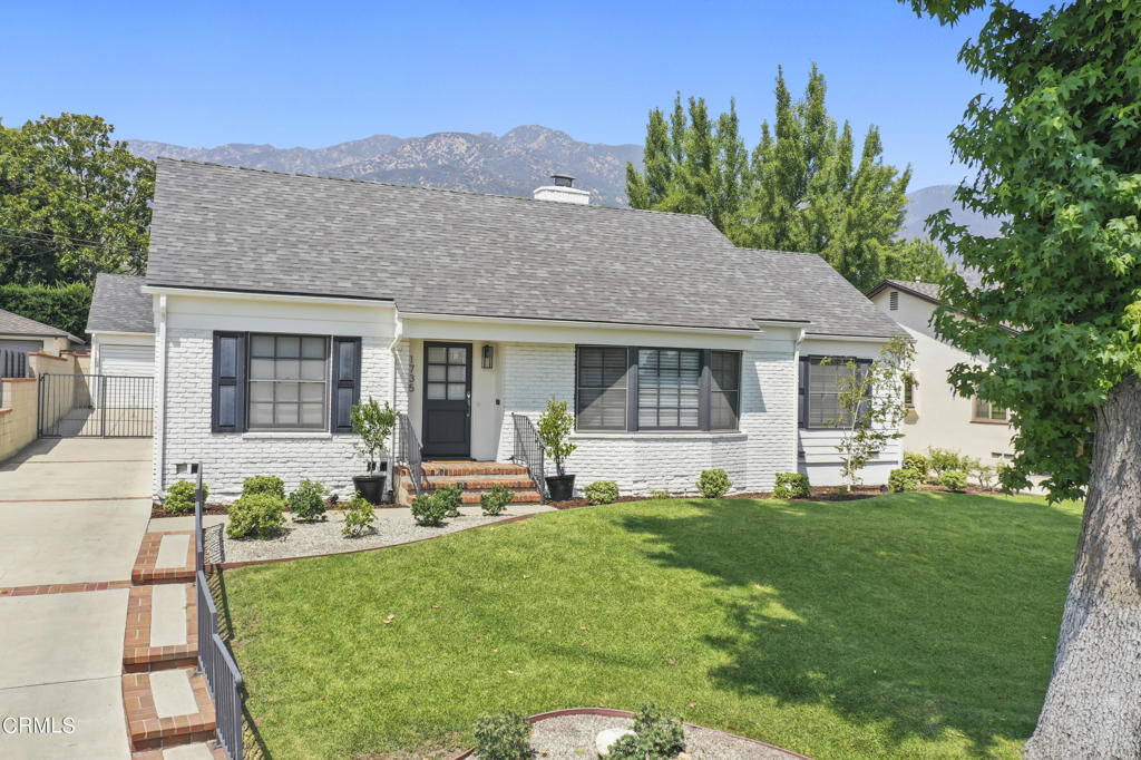 Property Photo:  1735 E Calaveras Street  CA 91001 