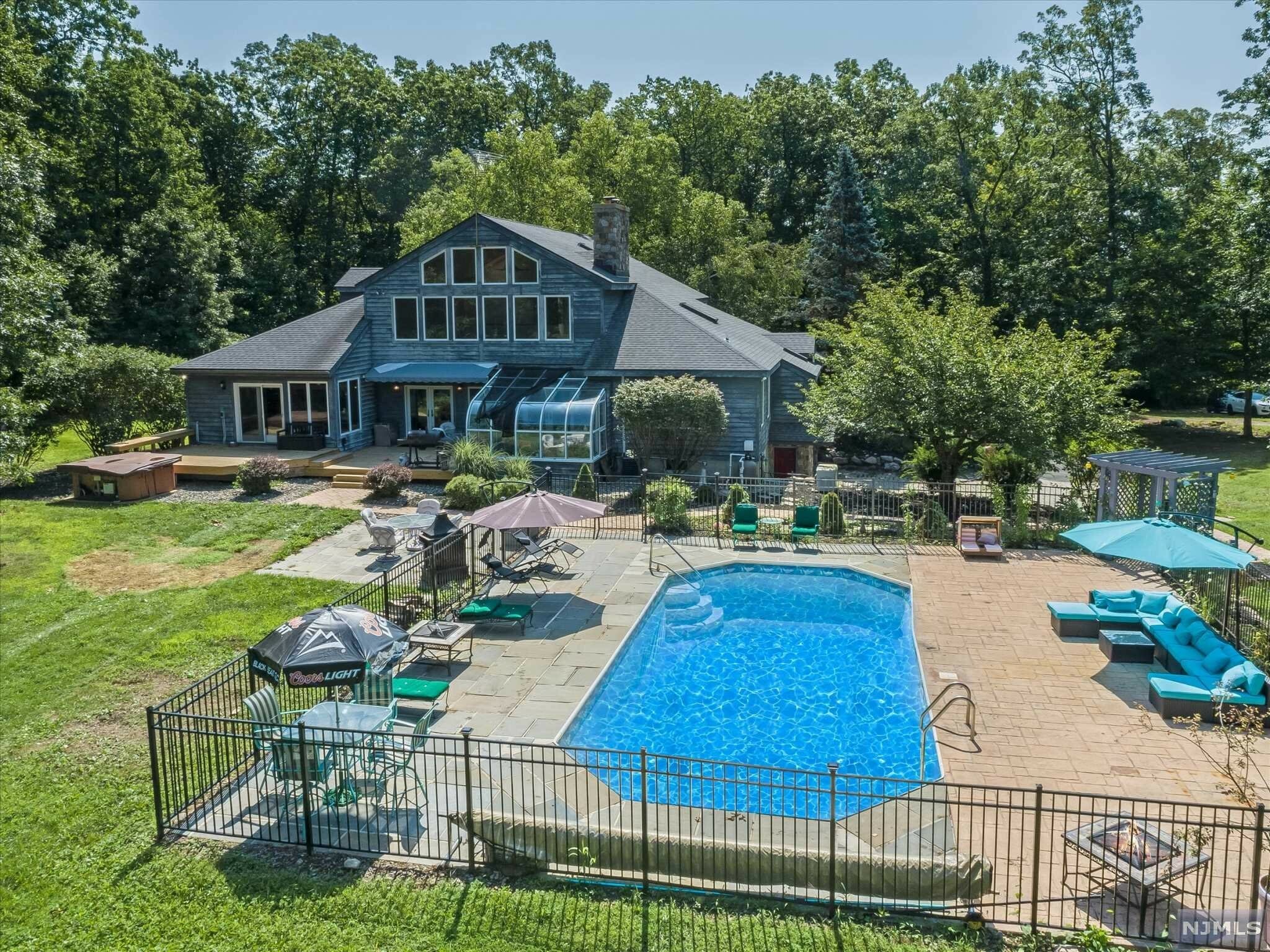 Property Photo:  915 Partridge Road  NJ 07875 