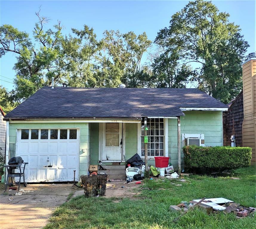 Property Photo: 208 E Rutherford Street LA 71104