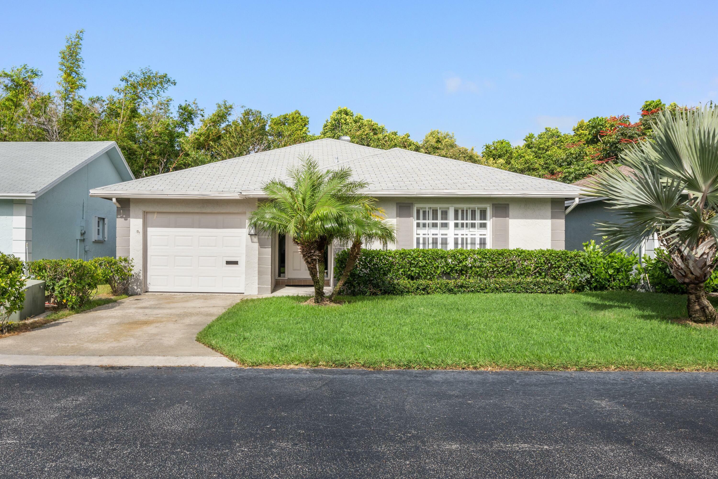 Property Photo:  181 Del Rio Boulevard  FL 33432 