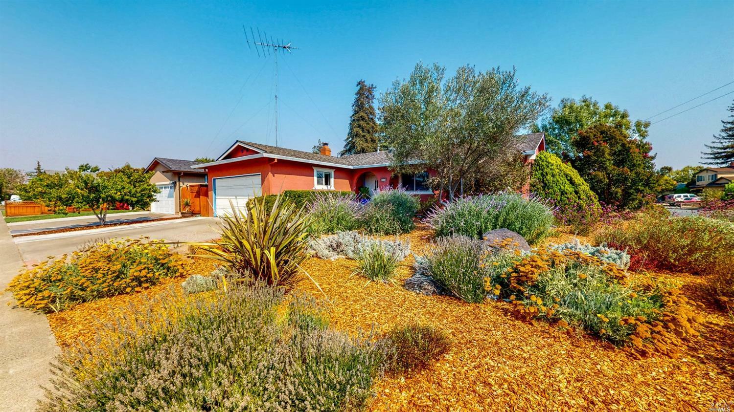 Property Photo:  1600 Eastside Way  CA 94954 