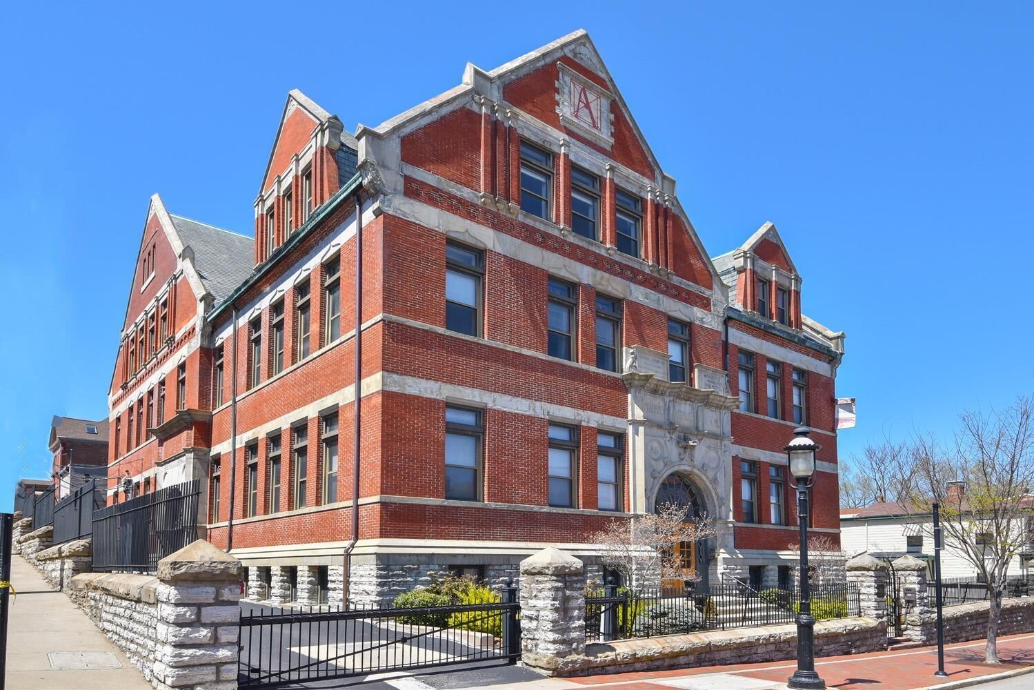 Property Photo: 1125 St Gregory St 402 OH 45202