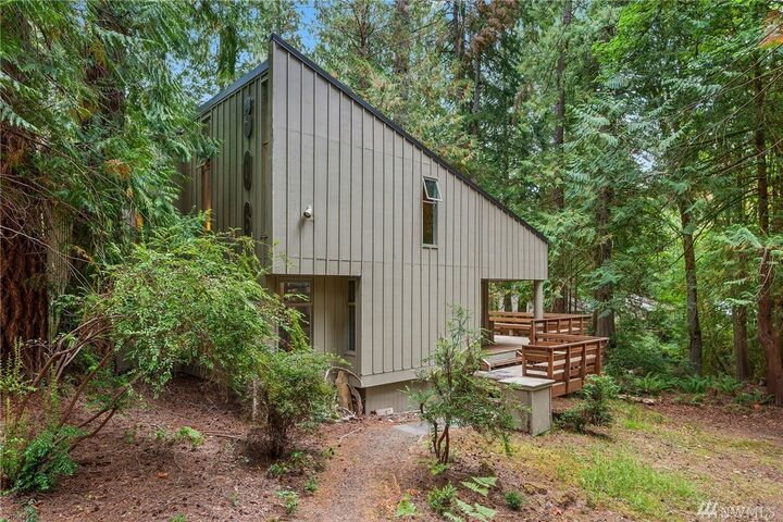 306 E Pointes Dr E  Shelton WA 98584 photo
