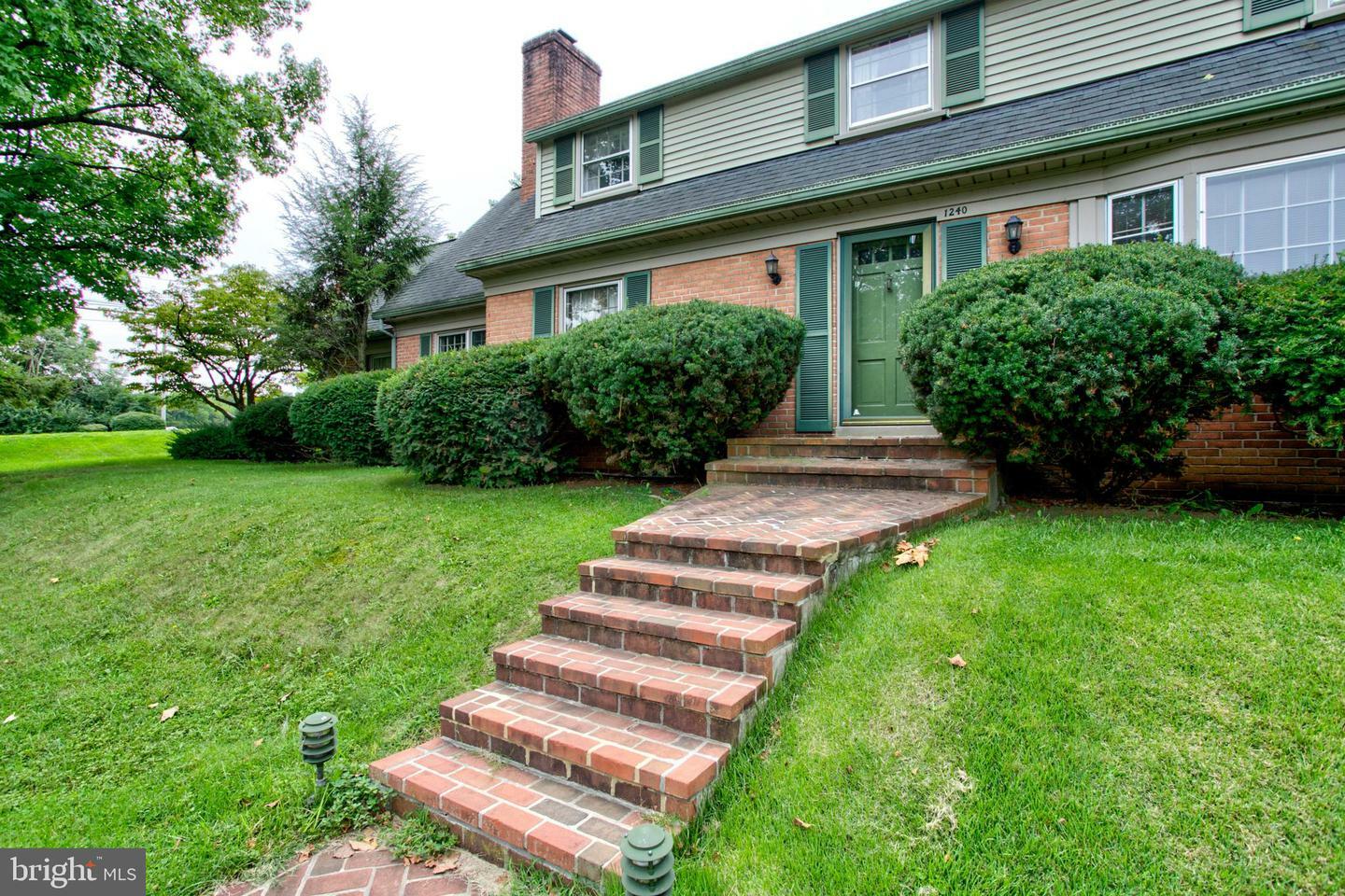 Property Photo:  1141 New Holland Avenue  PA 17601 