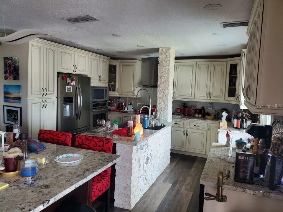 Property Photo:  5023 Starfish Drive SE  FL 33705 