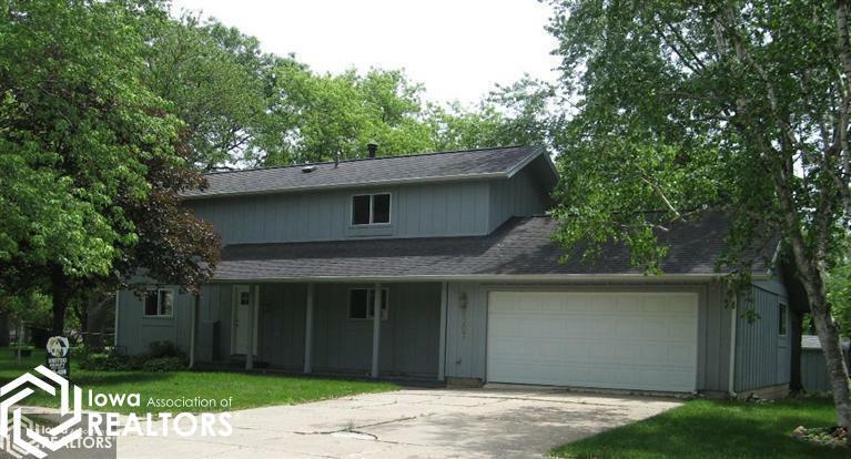 Property Photo:  1307 Scenic View  IA 50126 