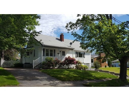 Property Photo:  32 Tarrytown Lane  MA 01602 