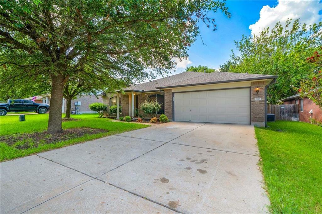 Property Photo: 2315 Vernell Way TX 78664