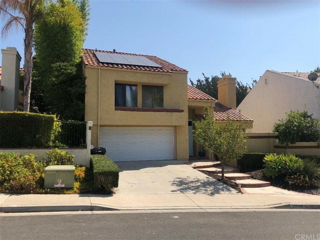 Property Photo:  25942 Ernestine Court  CA 92653 