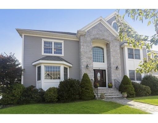 Property Photo: 5 N Ridge Cir MA 01904