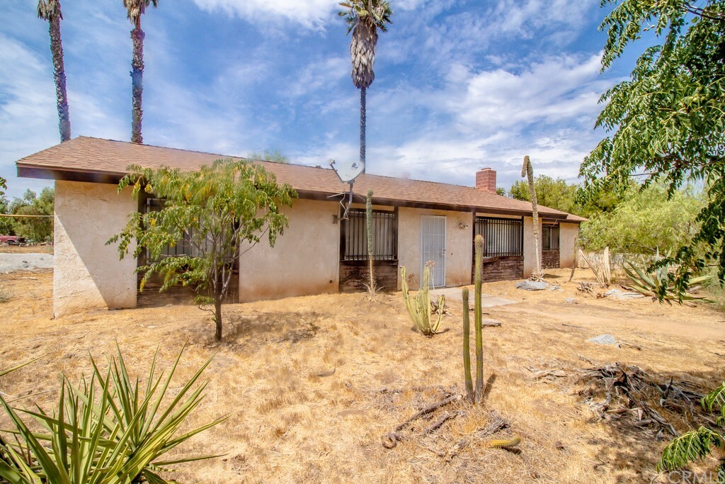 Property Photo:  17531 Brown Street  CA 92570 