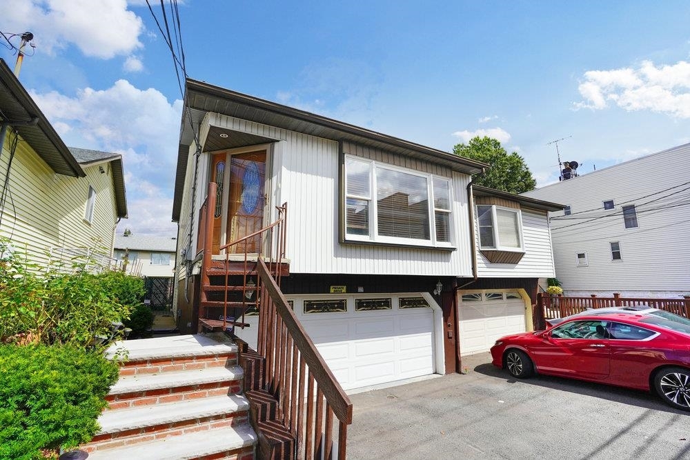 Property Photo:  318 Winfield Ave  NJ 07305 