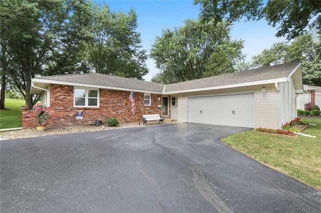 Property Photo:  10939 N Miller Lane  KS 66109 